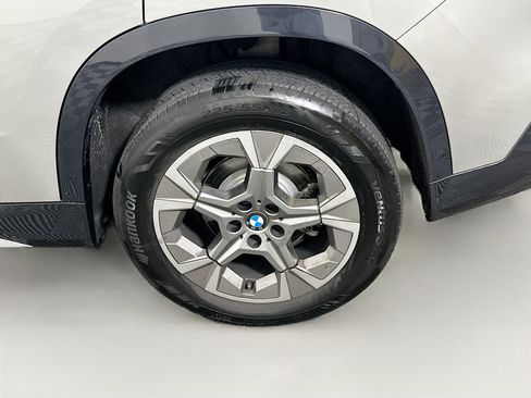 Used 2025 BMW X1 xDrive28i image 11