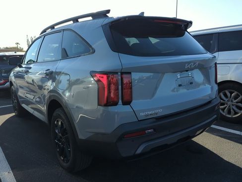 Certified 2023 Kia Sorento S w/ Panoramic Sunroof Package image 7