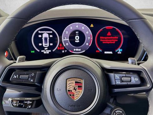Certified 2025 Porsche Cayenne Coupe AWD/4WD image 15