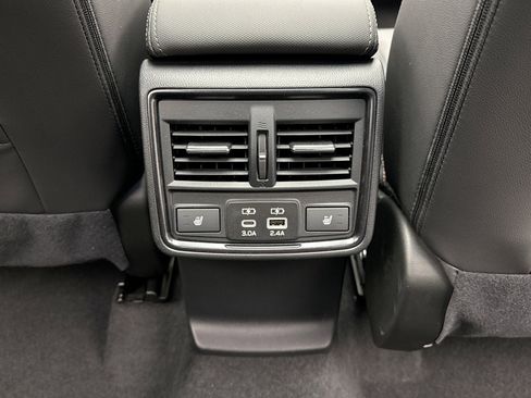 Used 2025 Subaru Forester Touring image 22