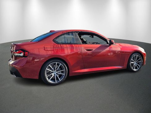 Used 2025 BMW 230i Coupe w/ Premium Package image 7