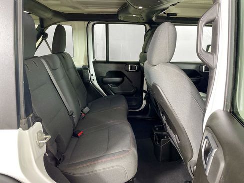 Used 2024 Jeep Wrangler Unlimited Rubicon image 26