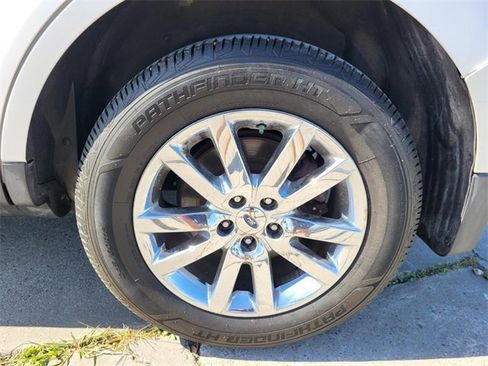 Used 2013 Ford Edge Limited w/ Driver Entry Pkg image 30