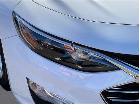 Certified 2022 Chevrolet Malibu LS FWD image 34
