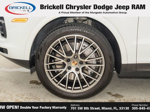 Used 2022 Porsche Cayenne Platinum Edition AWD/4WD image 41