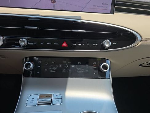 New 2026 Genesis GV70 2.5T Advanced AWD/4WD image 26