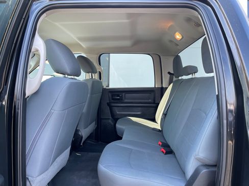 Used 2018 RAM 2500 Tradesman w/ Chrome Appearance Group AWD/4WD image 26