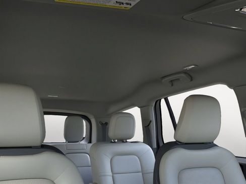 New 2026 Lincoln Aviator 2WD image 22