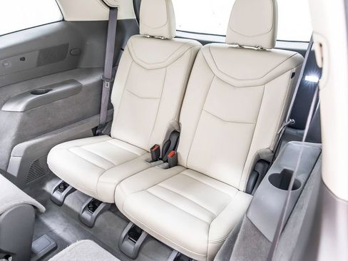 Used 2021 Cadillac XT6 Premium Luxury FWD image 35