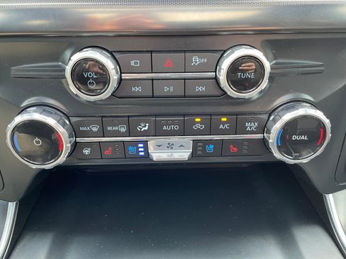Certified 2025 Ford F150 Raptor AWD/4WD image 31