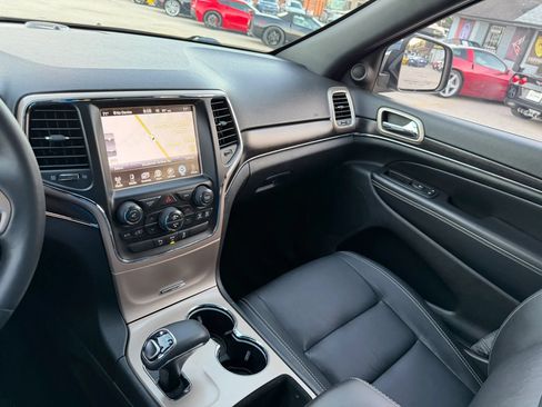 Used 2014 Jeep Grand Cherokee Limited w/ Trailer Tow Group IV RWD image 46