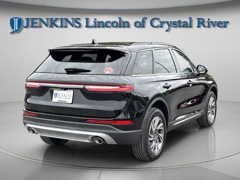 New 2026 Lincoln Corsair Premiere image 17