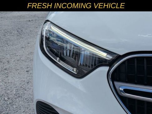 Used 2023 Mercedes-Benz GLC 300 image 9