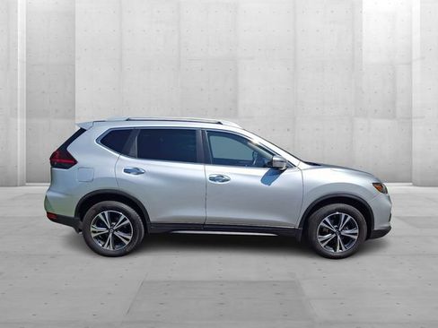 Used 2019 Nissan Rogue SV w/ Premium Package AWD/4WD image 7