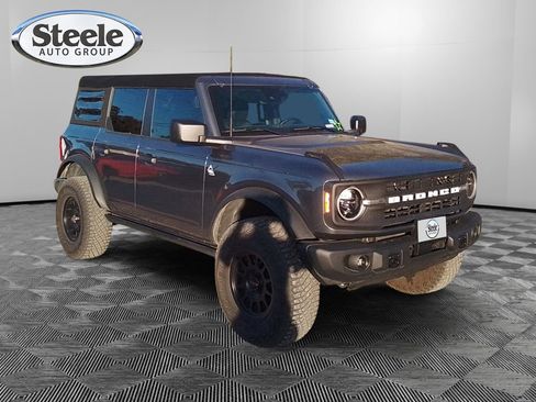 Used 2024 Ford Bronco Black Diamond image 7