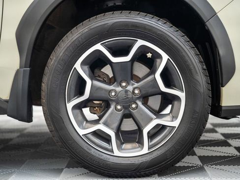 Used 2014 Subaru Crosstrek 2.0i Limited AWD/4WD image 16