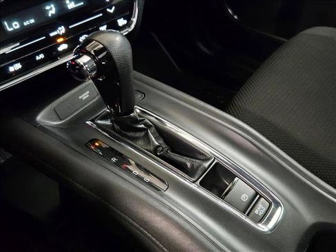 Used 2022 Honda HR-V EX image 12