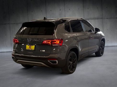 Used 2024 Volkswagen Taos SE image 5