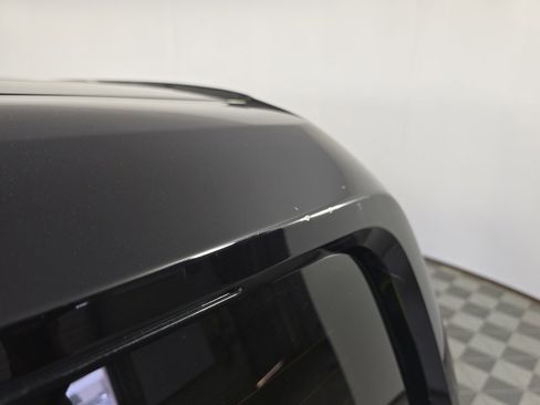Used 2024 Rivian R1S Adventure AWD/4WD image 33