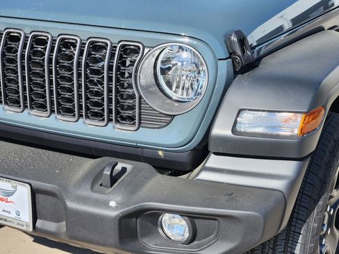 New 2026 Jeep Wrangler Unlimited Sport AWD/4WD image 9