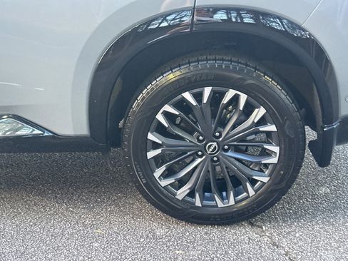 Certified 2024 Nissan Rogue Platinum image 20