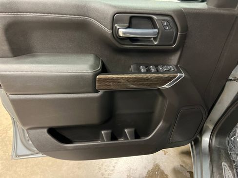 Used 2020 Chevrolet Silverado 1500 LT w/ All-Star Edition image 10