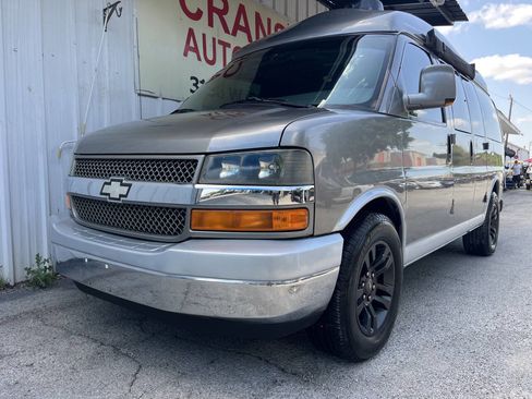 Used 2012 Chevrolet Express 1500 image 6