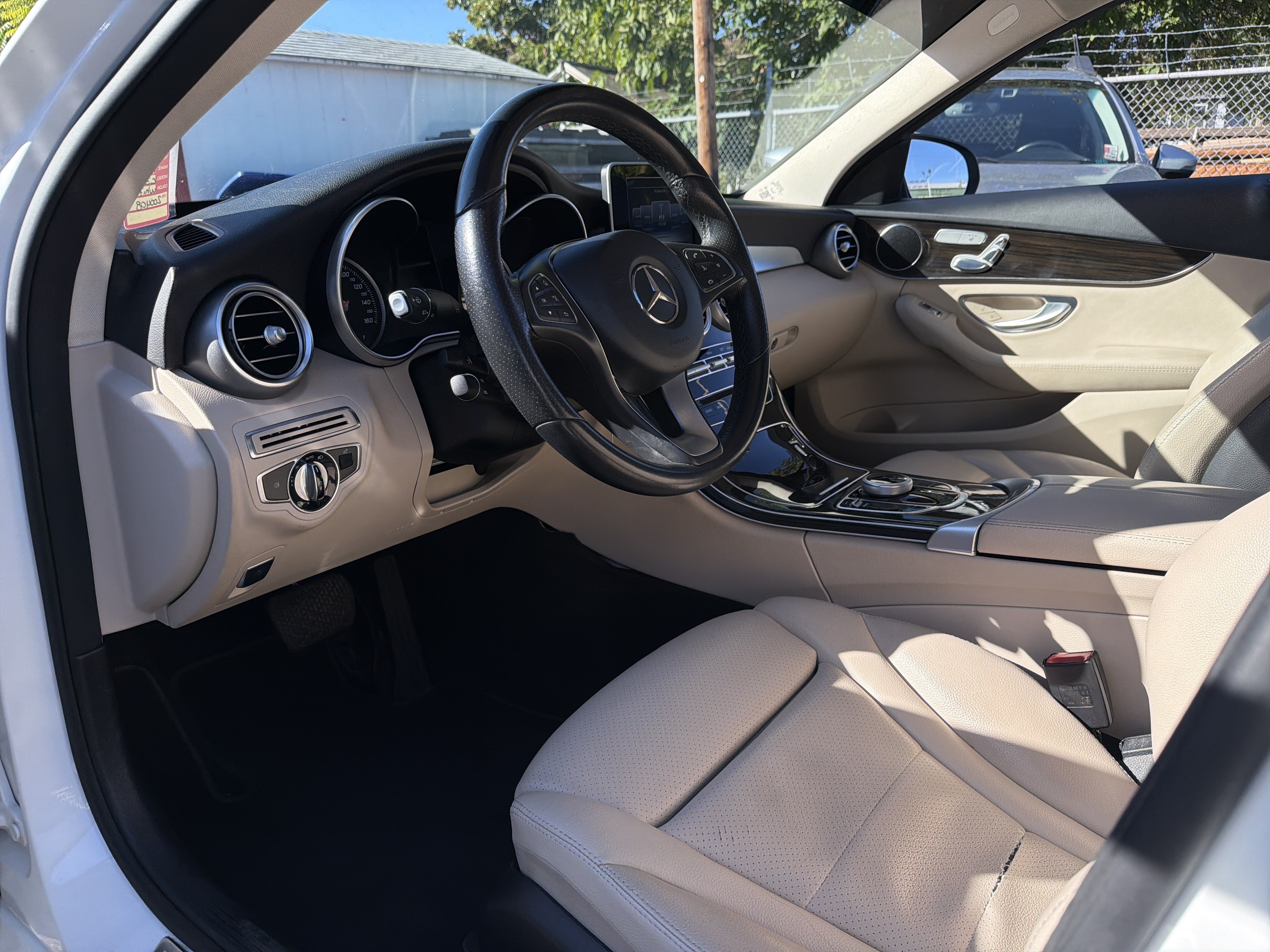 Used 2017 Mercedes-Benz C 300 4MATIC Sedan image 10