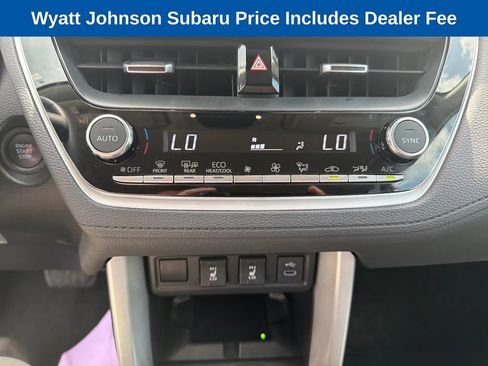Used 2025 Toyota Corolla Cross XLE FWD image 22