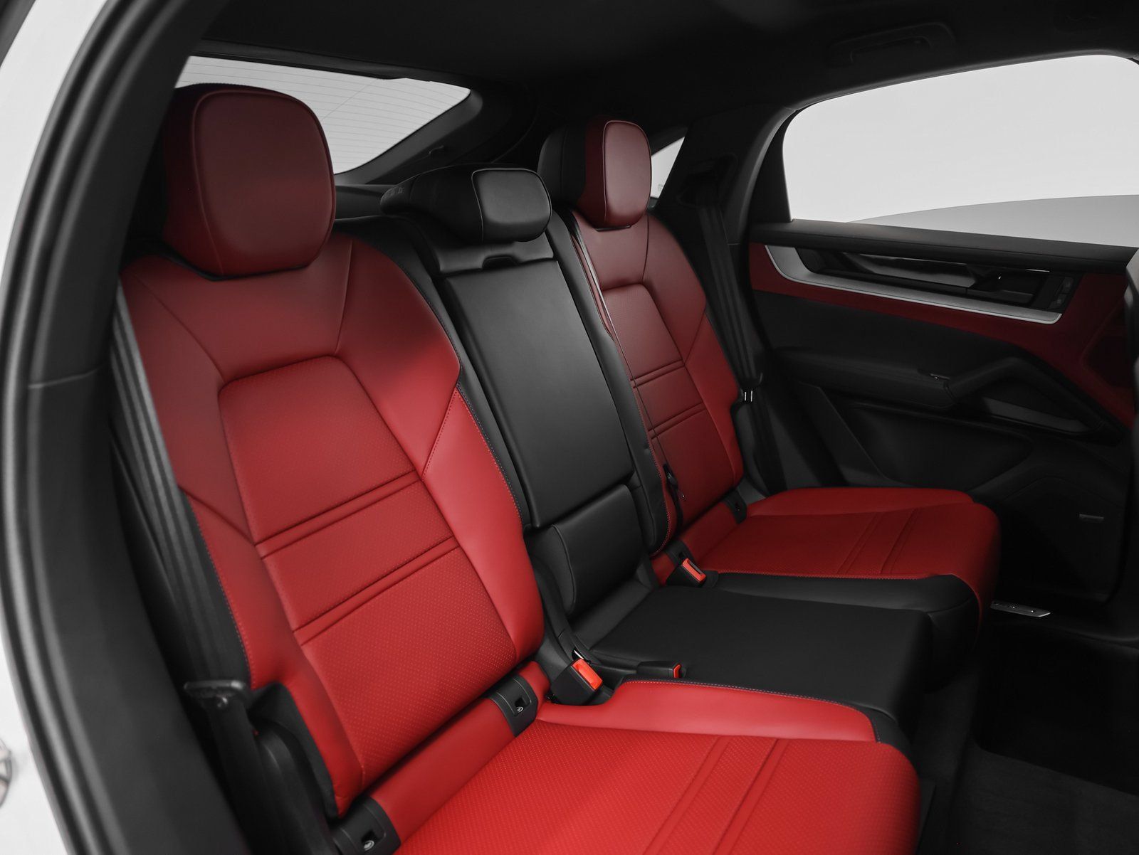 Certified 2026 Porsche Cayenne Coupe AWD/4WD image 23