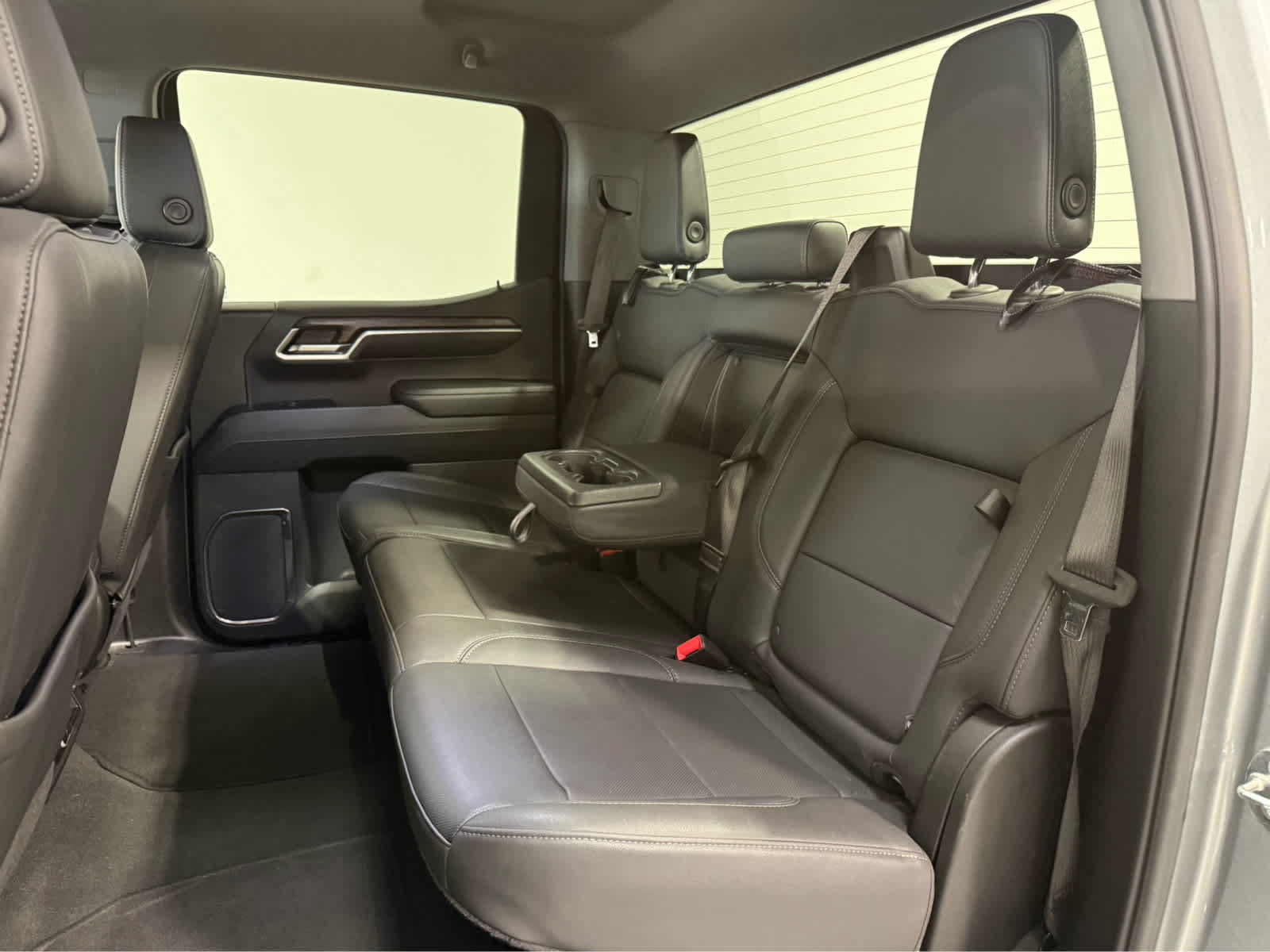 Used 2024 GMC Sierra 1500 SLT AWD/4WD image 15