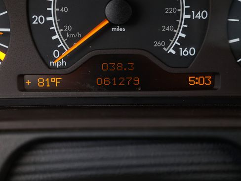 Used 1998 Mercedes-Benz E 320 E320 4DR SEDAN image 40