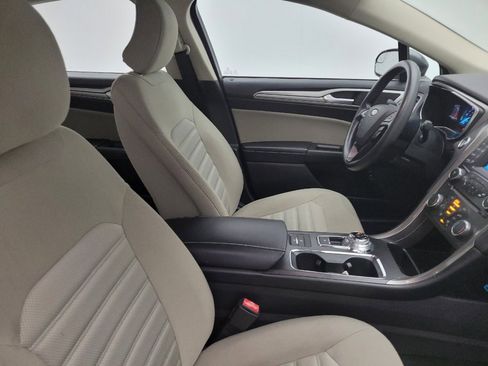 Used 2018 Ford Fusion S image 21