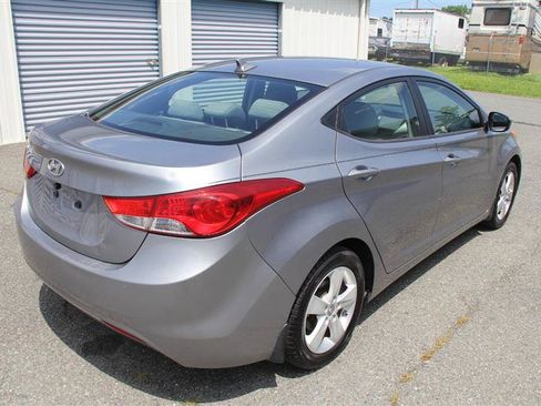 Used 2013 Hyundai Elantra GLS w/ Preferred Pkg FWD image 5