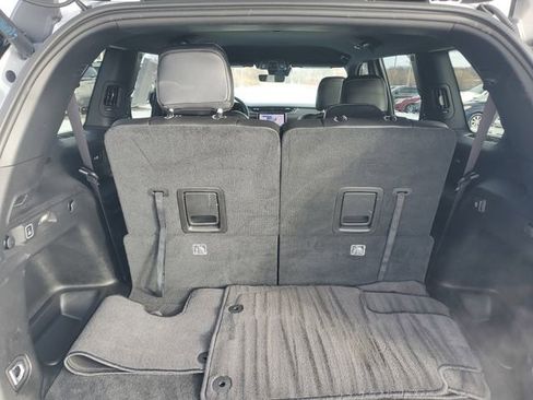 Used 2025 Jeep Grand Cherokee L Limited image 8