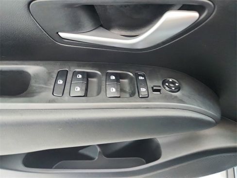 Used 2024 Hyundai Santa Cruz SE image 28