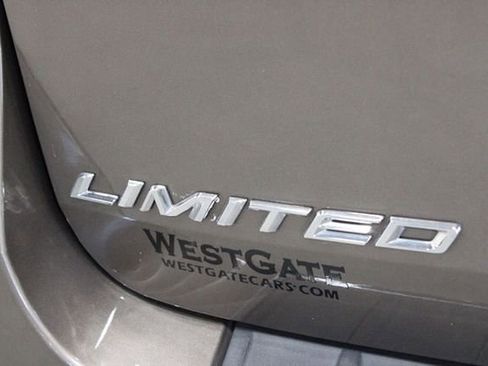 Used 2021 Ford Explorer Limited image 44