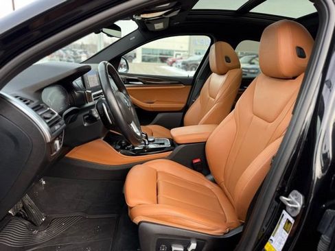 Used 2023 BMW X4 xDrive30i image 2