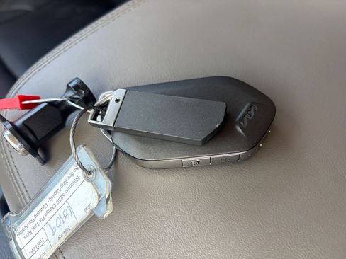 Used 2026 Kia Carnival FWD image 22