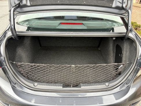 Used 2015 MAZDA MAZDA3 i SV image 13