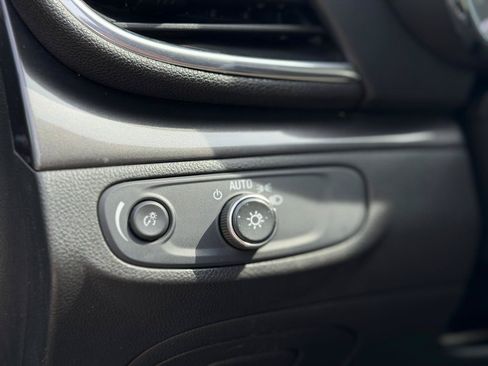 Used 2018 Buick Encore Preferred FWD image 21