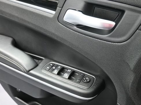 Used 2023 Chrysler 300 S image 14