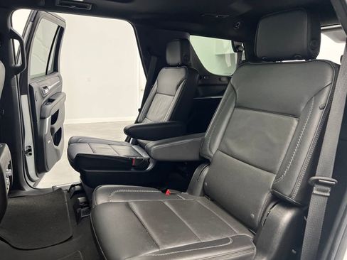 Used 2023 GMC Yukon Denali image 14