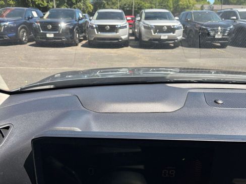 Used 2025 Kia K4 FWD image 33