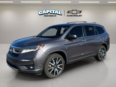 Used 2020 Honda Pilot Touring image 1