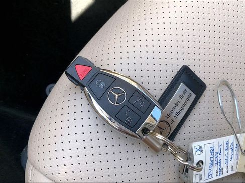 Used 2018 Mercedes-Benz GLC 300 4MATIC image 14