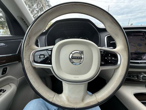 Used 2016 Volvo XC90 T6 Momentum image 21