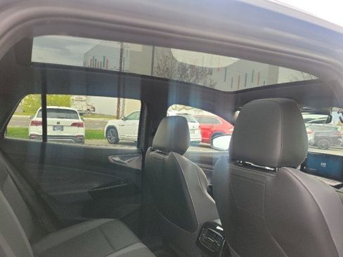 Used 2023 Volkswagen ID.4 Pro S image 7