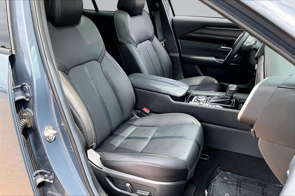 Certified 2026 MAZDA CX-50 AWD 2.5 Hybrid w/ Premium Pkg image 7
