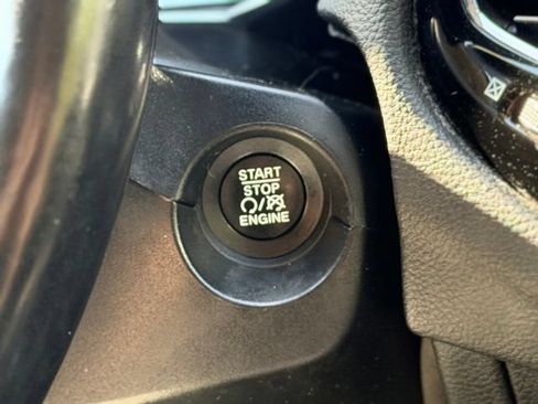 Used 2021 Jeep Compass Limited AWD/4WD image 12